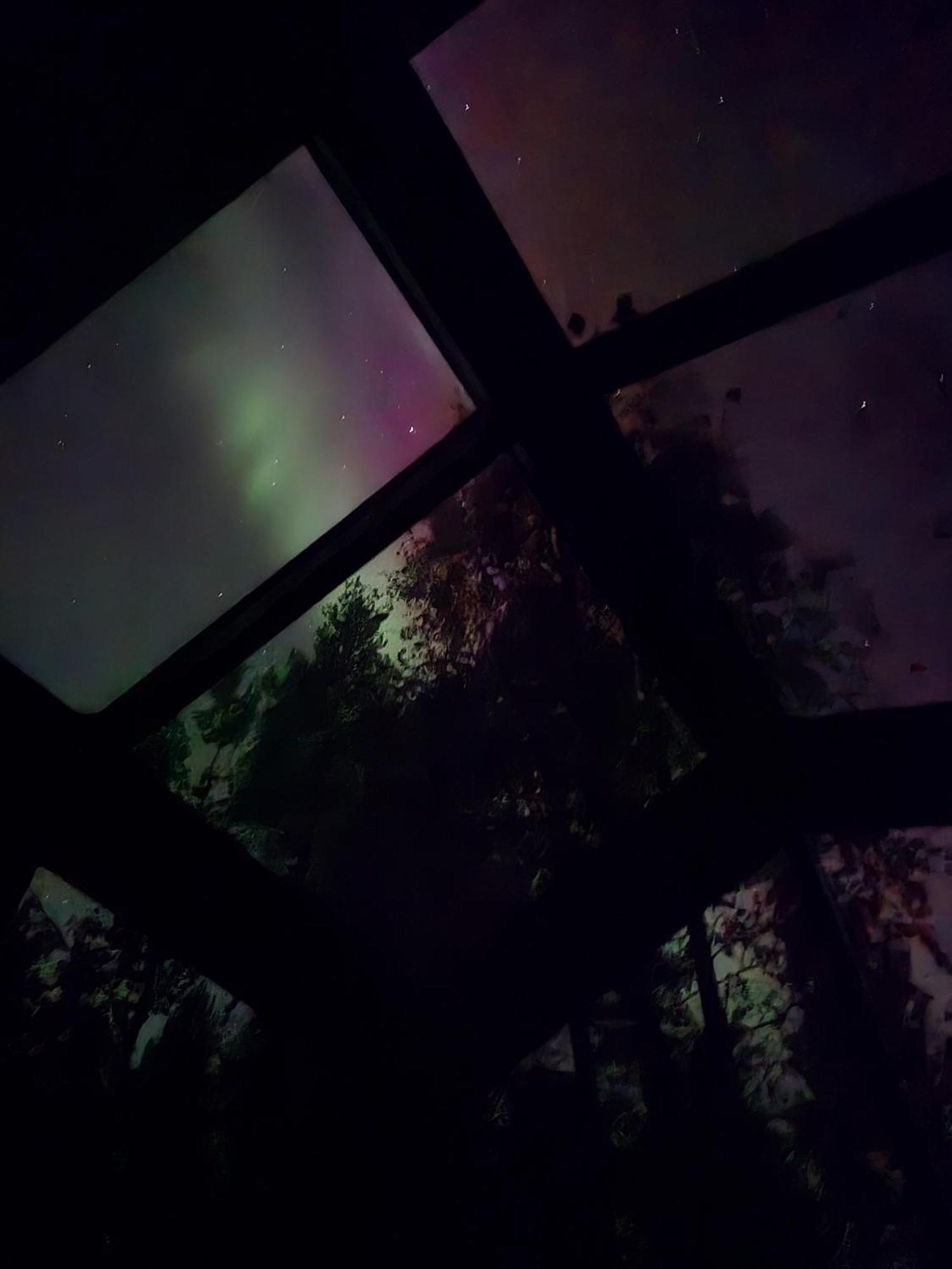 Sky Lodging ~ Sleeping Under The Stars โรวานิเอมิ ภายนอก รูปภาพ