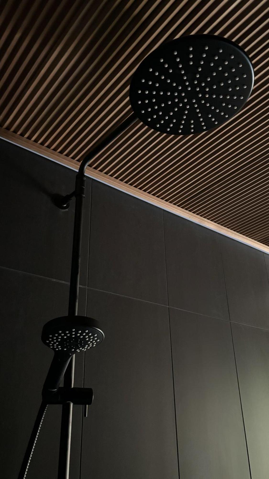 Sky Lodging ~ Sleeping Under The Stars โรวานิเอมิ ภายนอก รูปภาพ